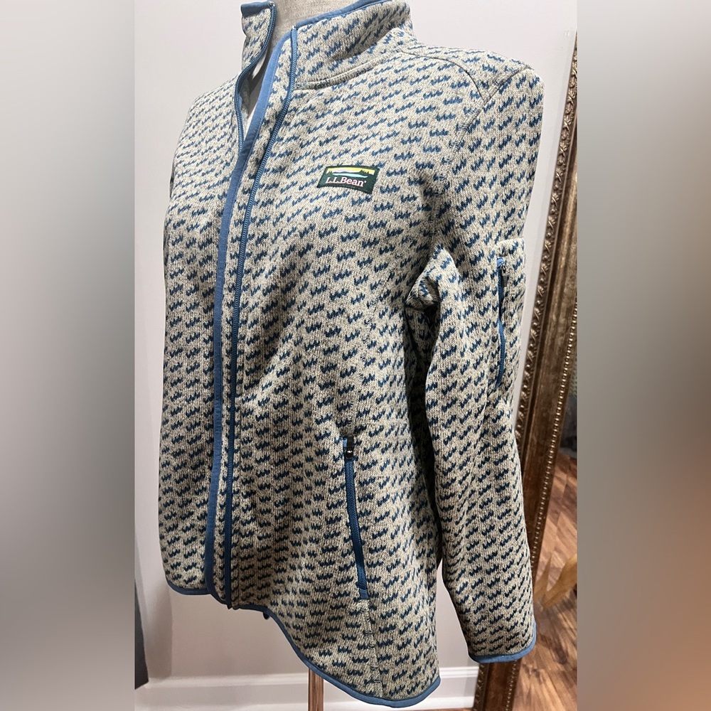 L.L. Bean Women's Blue and Tan Patterned Sweater - Picture 2 of 8